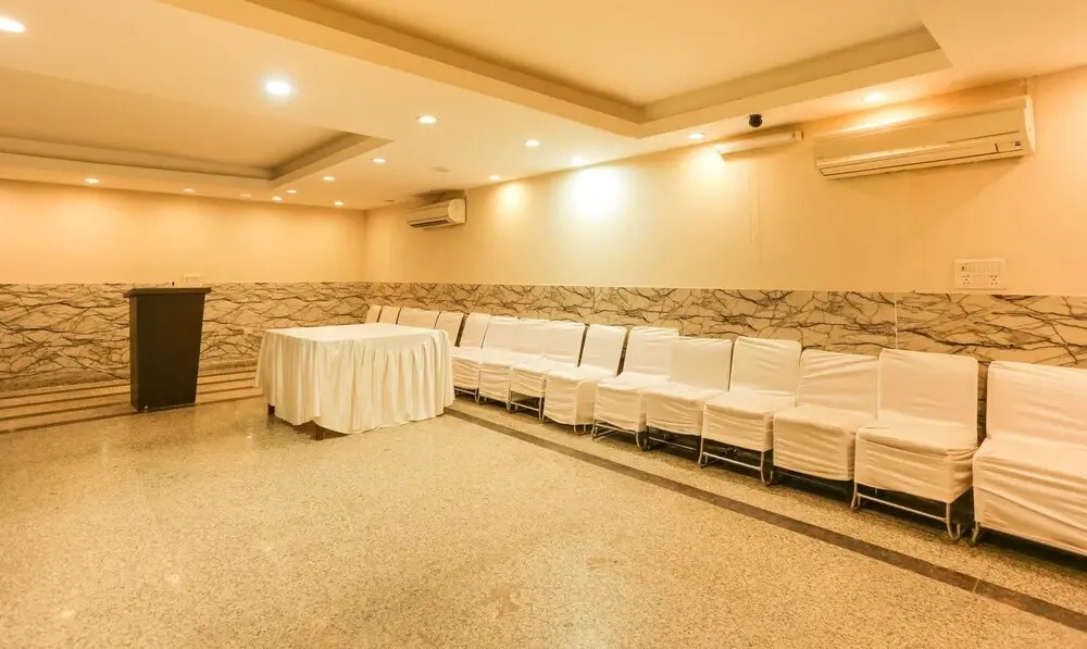 Hotel Balsons International