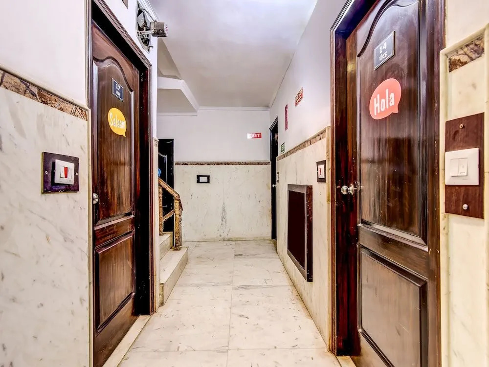 OYO 2064 Hotel The Spot