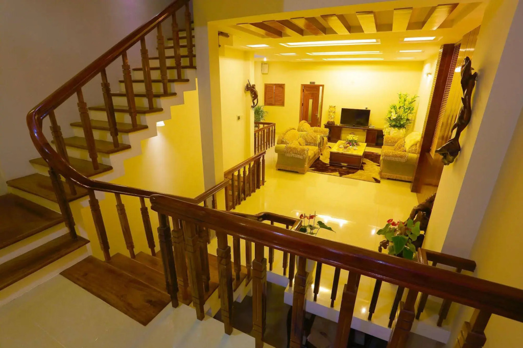 Hoang Thu Hostel