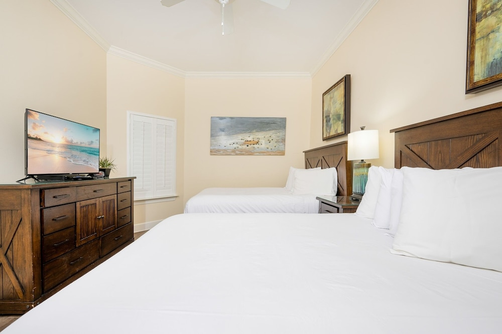The Oasis 2710 Formerly Phoenix West Ii 2710 3 Bedroom Condo
