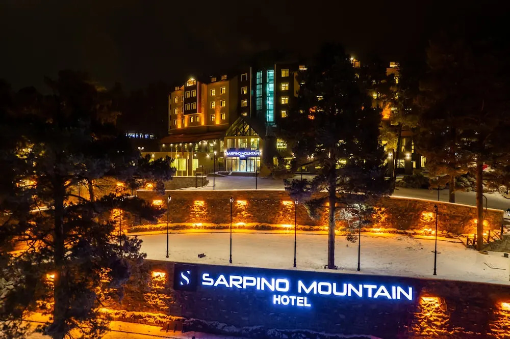 SARPİNO MOUNTAİN HOTEL