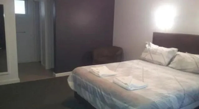 Christies Beach Hotel