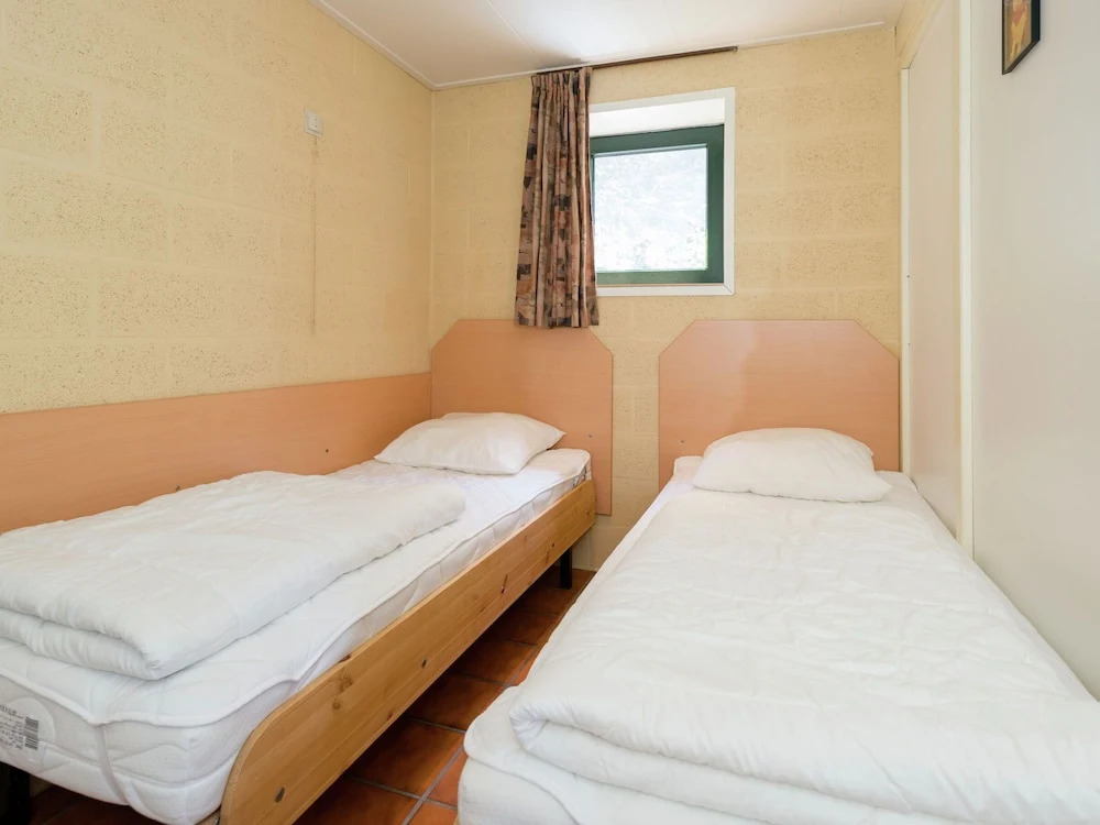 Pleasant Holiday Home With Fenced Terrace, Garden, Barbecue