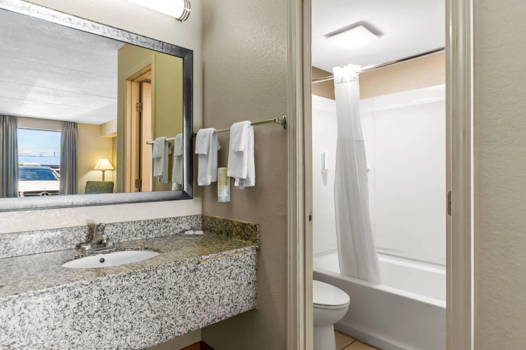 Econo Lodge Panama City St Andrews