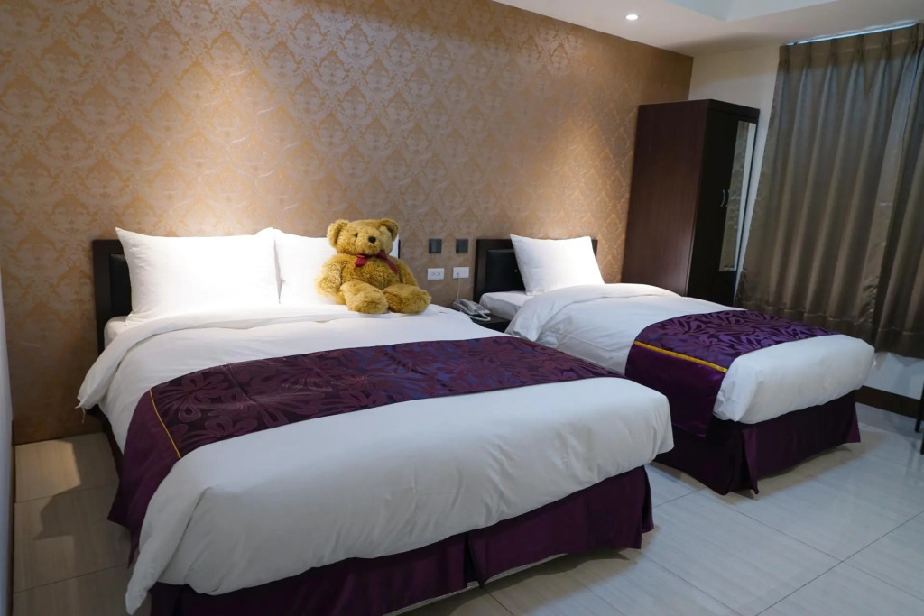GIN JIAN Commercial Hotel