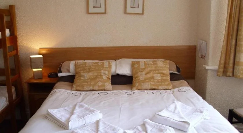 Seaforth Guest House - Pleasure Beach