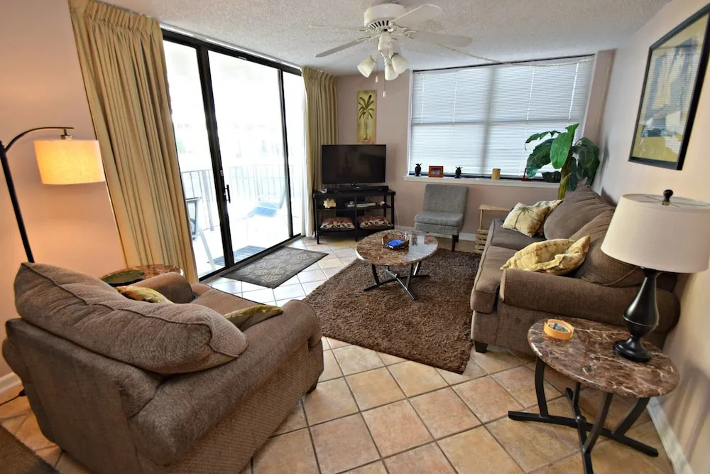 Gulf House 106 2 Bedroom Condo