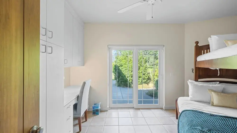 Vineyard Estate w/ Pool, Spa & Bocce Ball + Mins to Wineries & Park Lawndale Manor by Avantstay