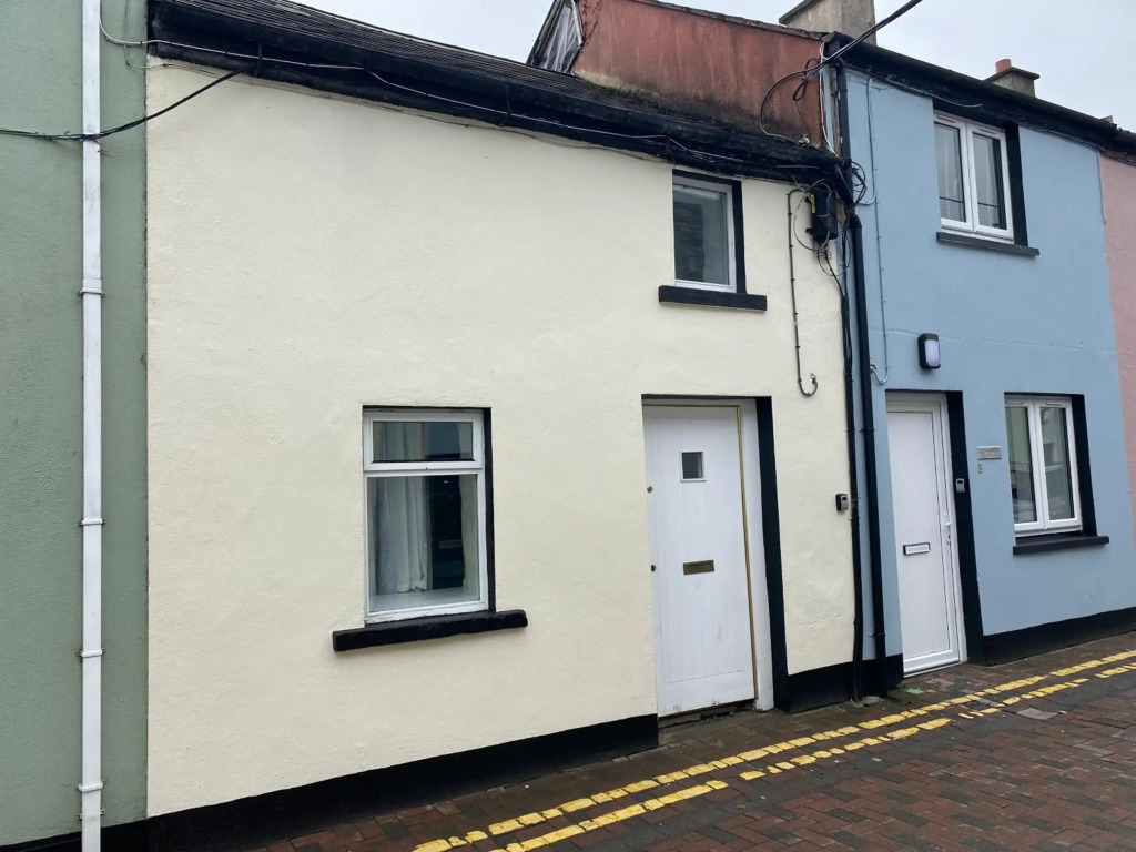 2 Bed Townhouse Eyre Square City Centre