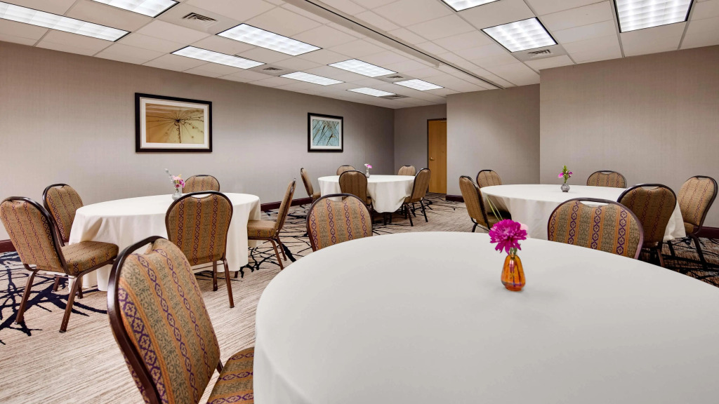 Best Western Plus River Escape Sylva / Dillsboro