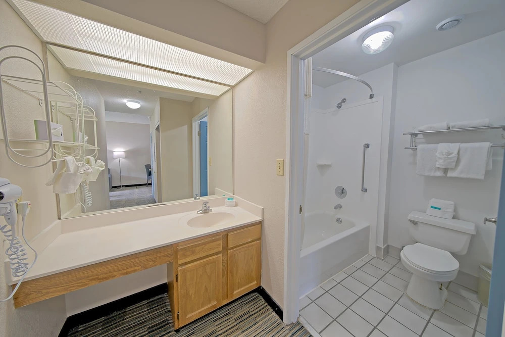 All Season Suites