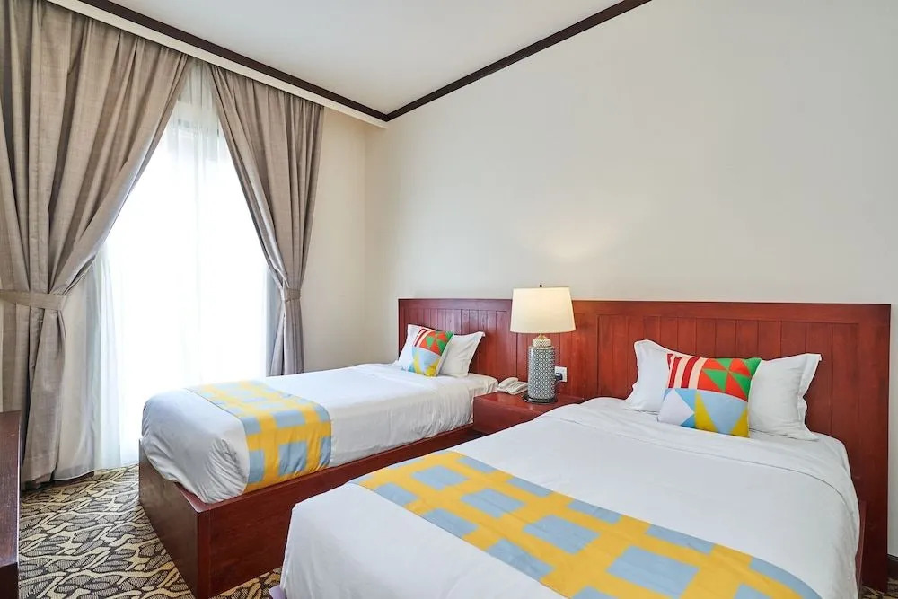 OYO Home 89377 The Platinum Suites