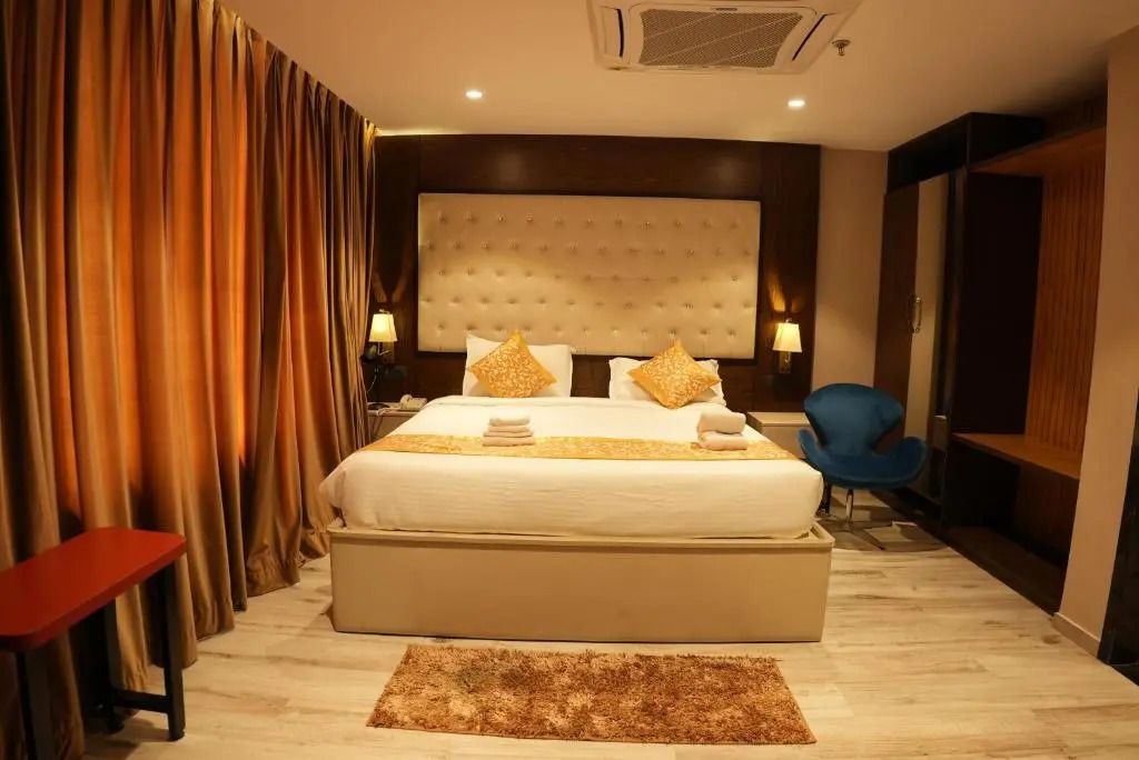 HOTEL OCEAN VISTA BAY