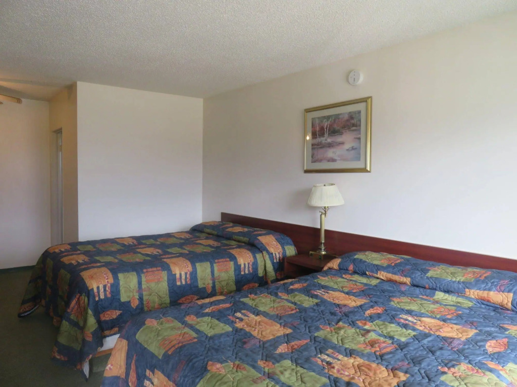 Shamrock Motel