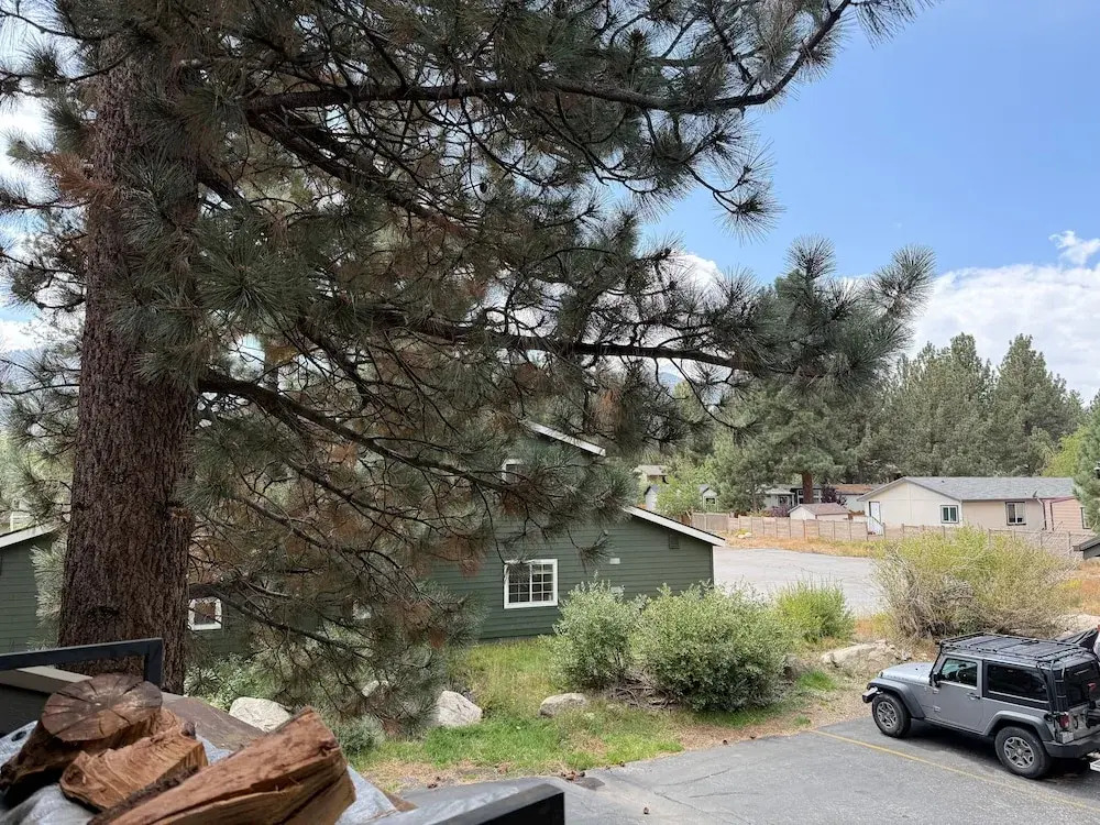 Mammoth Sierra Townhomes #25 3 Bedroom Condo