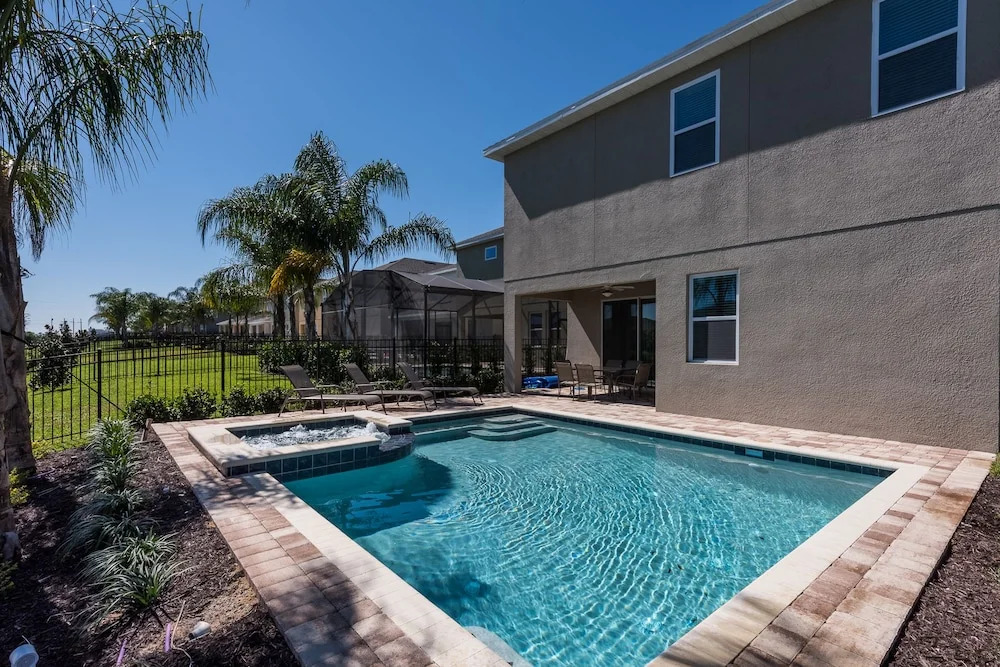Superior 8 Bedrooms Villa with Pool Disney