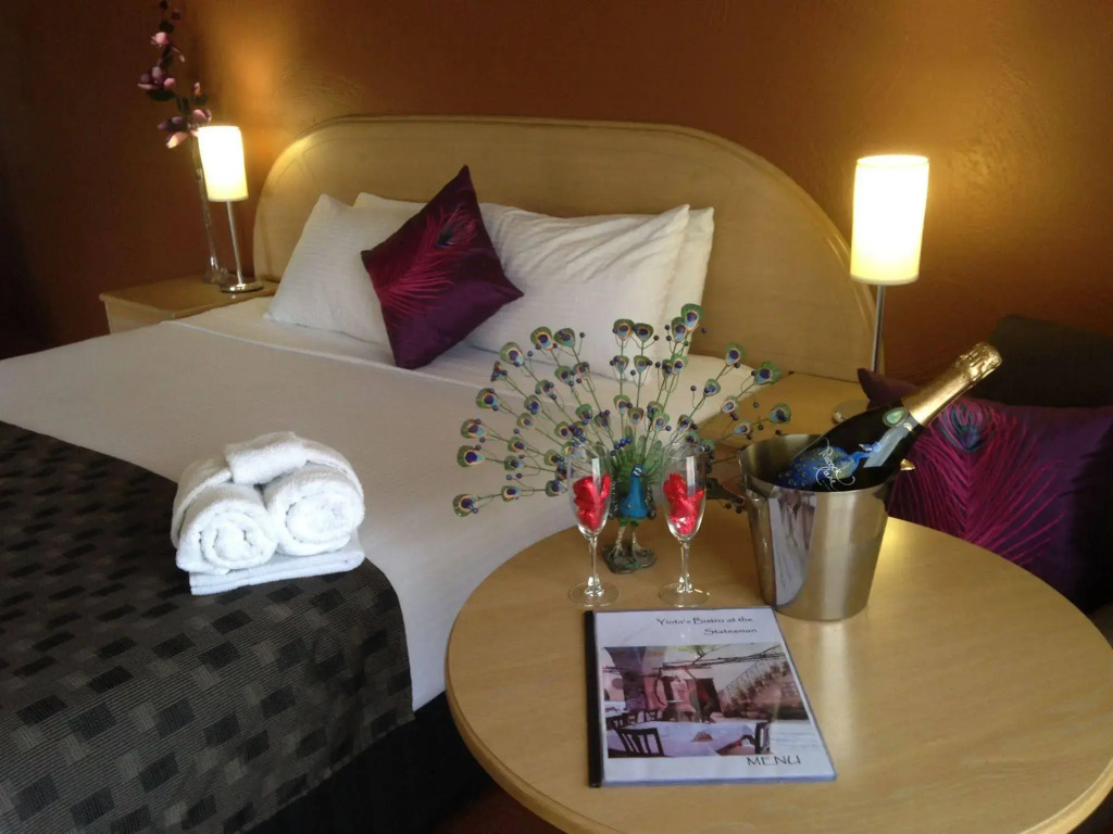 Statesman Hotel