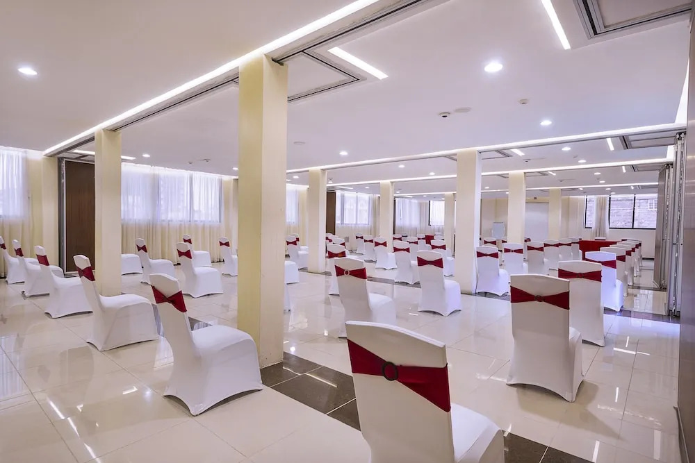HOTEL CENTRAL PARK & CONFERENCE CENTRE