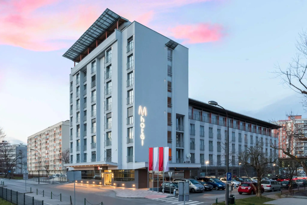 M Hotel