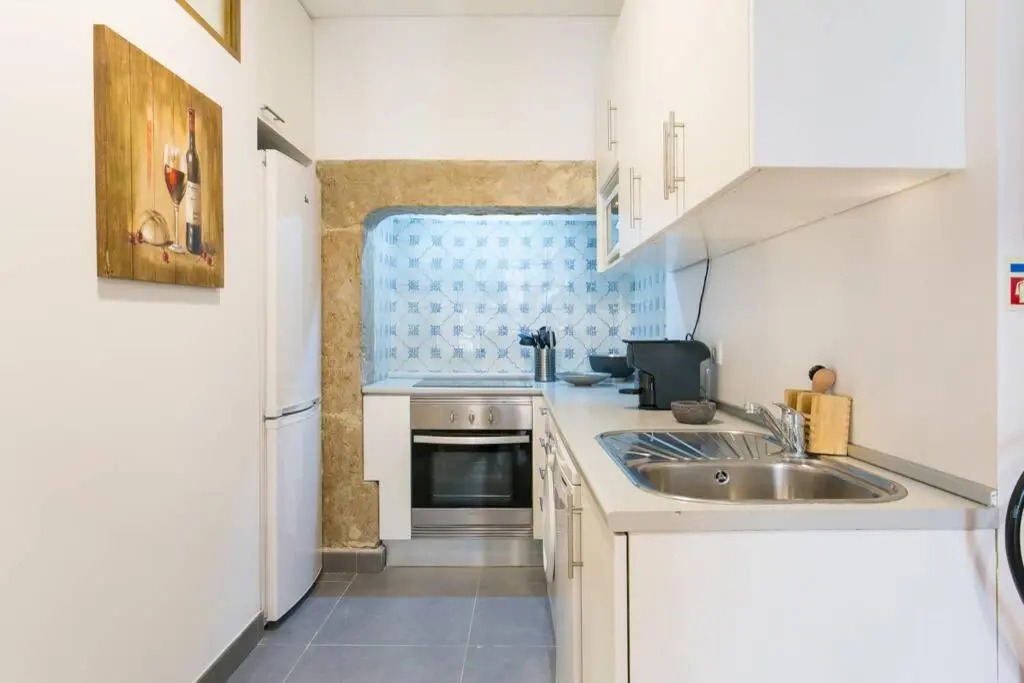 JP39 - Baixa 18th century tiles apartment with 2 bdr!