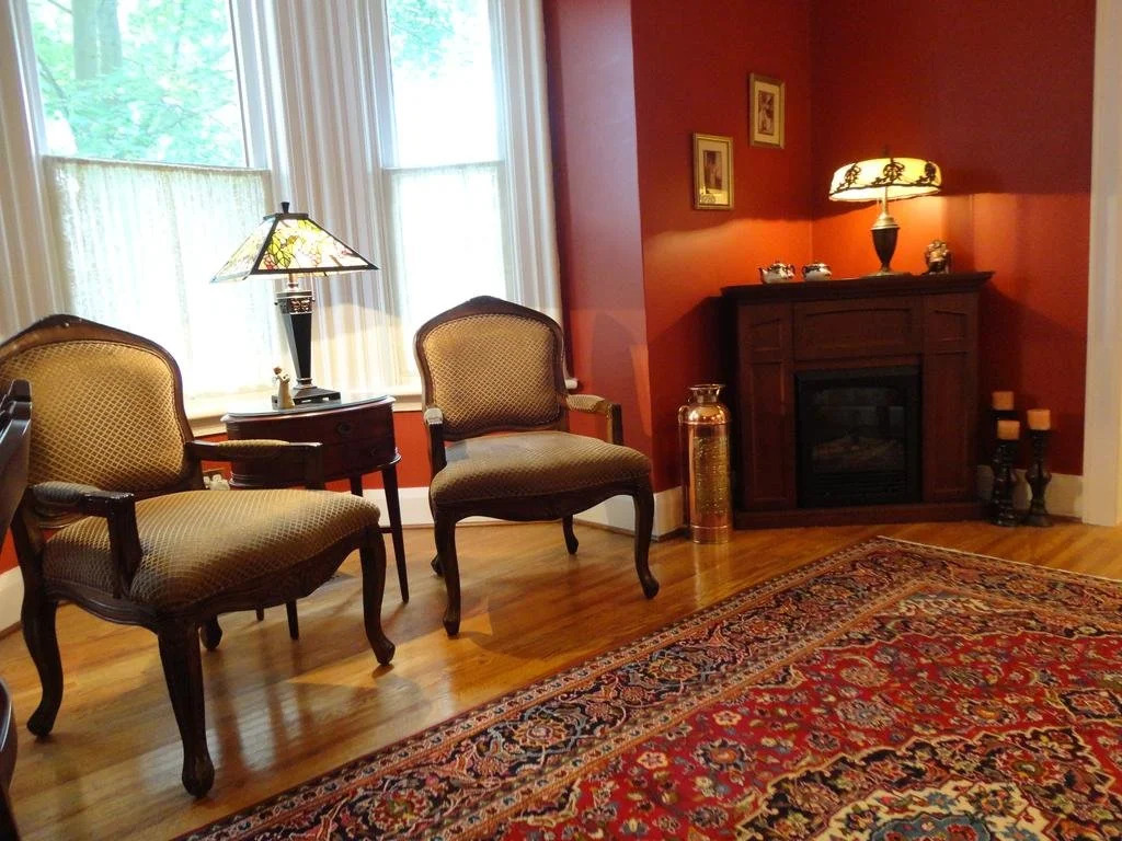 Buckingham House Bed & Breakfast