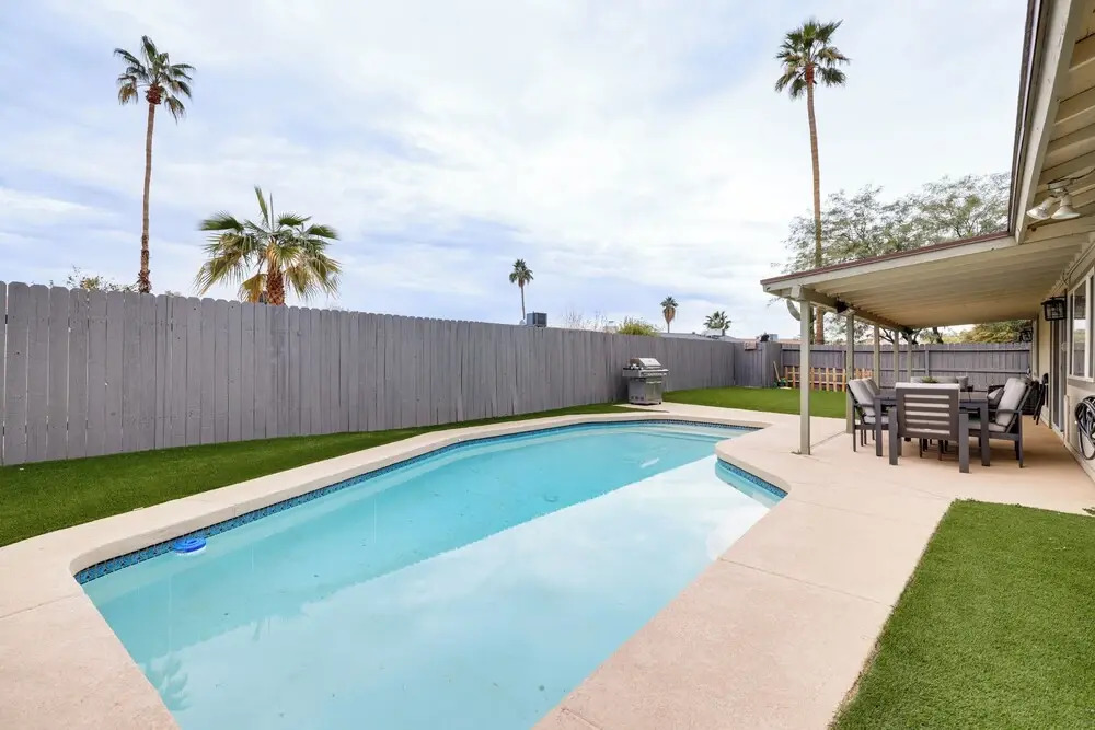 Backyard Oasis! Family-friendly Tempe Retreat