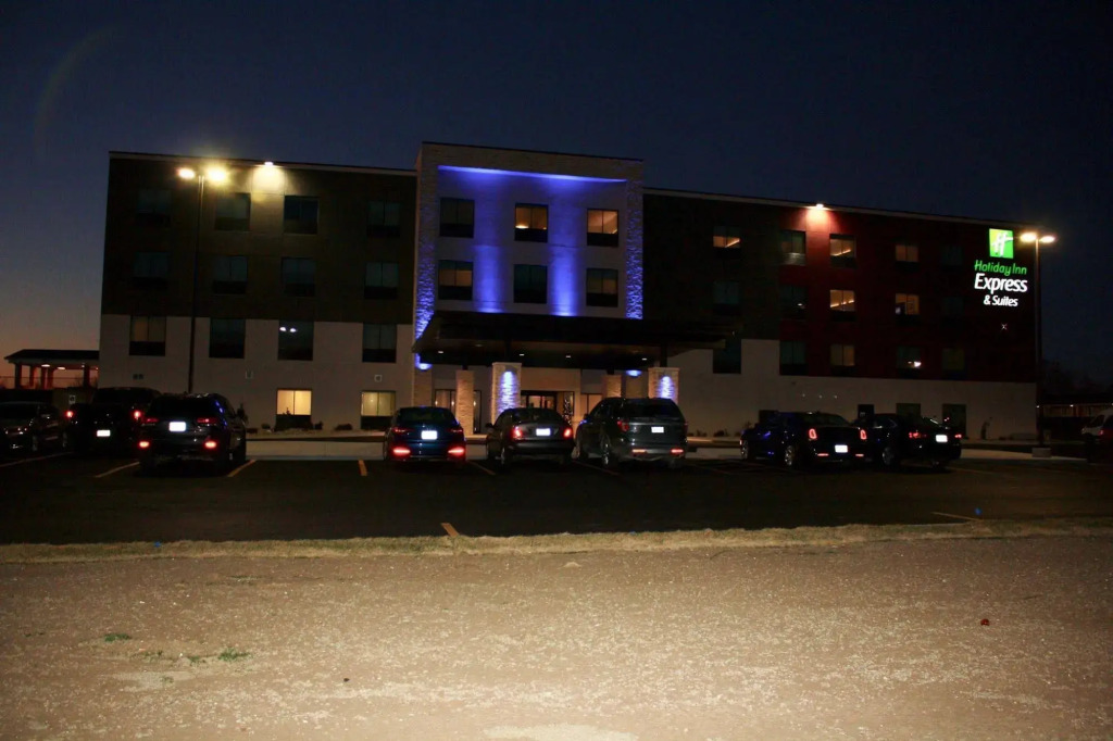 Holiday Inn Express & Suites - Kirksville - University Area by IHG