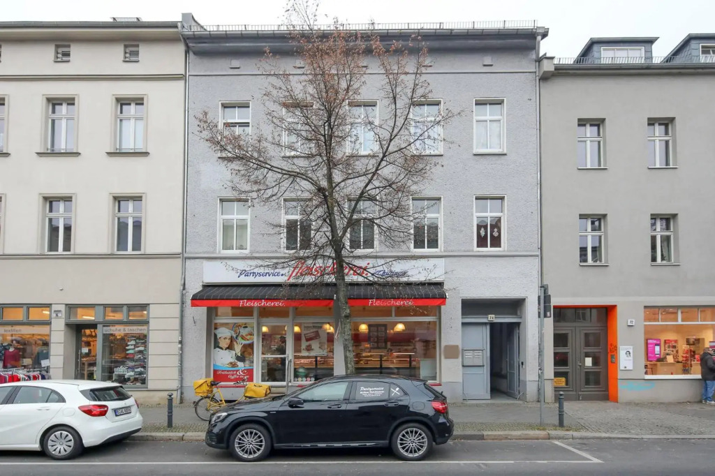 Urban city home with terrace