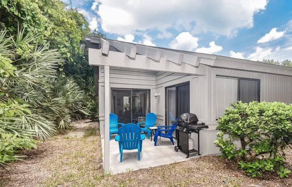 S4358 - Sea Woods Villa by RedAwning
