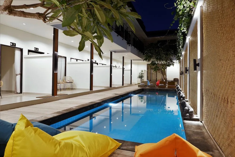Hotel and Villa B52 Gili Air