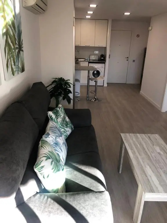 Brand New Apartment with Swimming Pool and Views