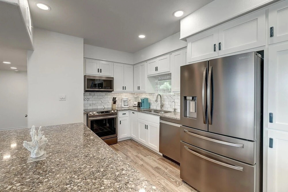 Channelview 208 2 Bedroom Condo by Redawning