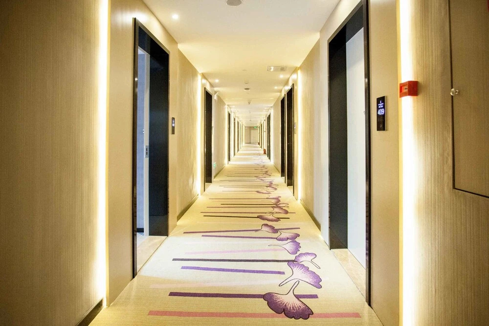 Lavande Hotel Guangzhou Panyu Changlong Zhong Hua Food City Branch
