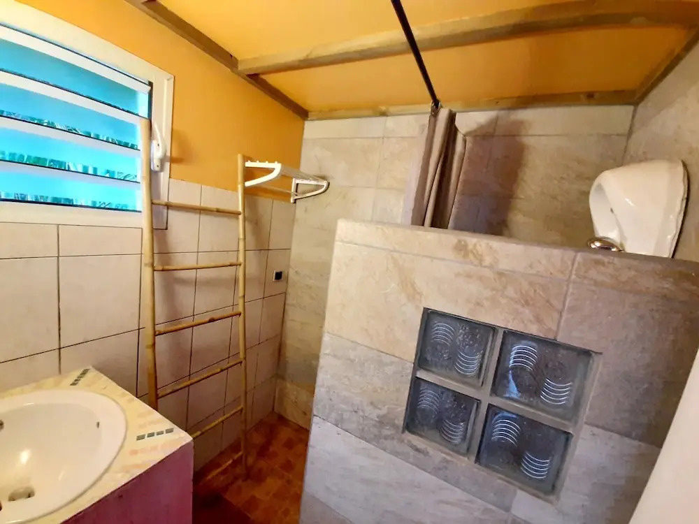 Bungalow with One Bedroom in Saint-Leu, with Wonderful Sea View, Shared Pool, Enclosed Garden - 7 Km From the Beach