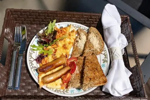 Kingdom Lodge Bed & Breakfast