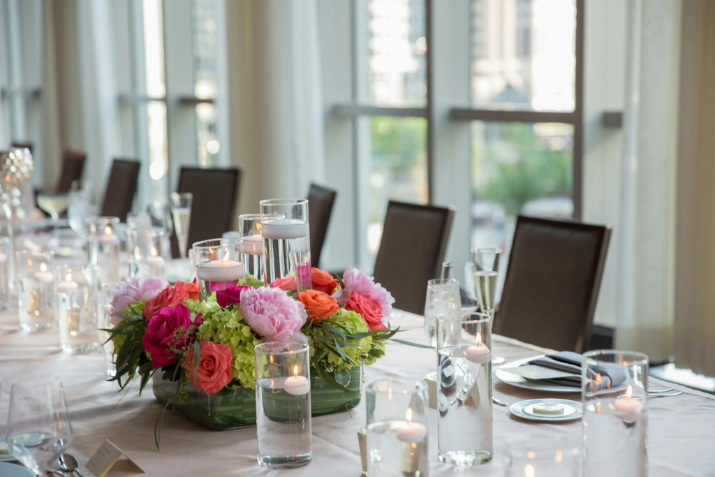 LondonHouse Chicago, Curio Collection by Hilton
