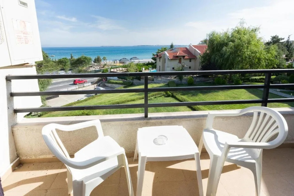 StayInn Rainbow Houses - Private Beach