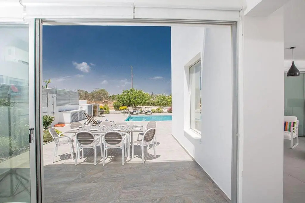 Villa Ochosto Helios - Beautiful 5 Bedroom Protaras Villa - Walking Distance