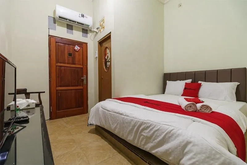 Reddoorz Near Stasiun Poris Tangerang