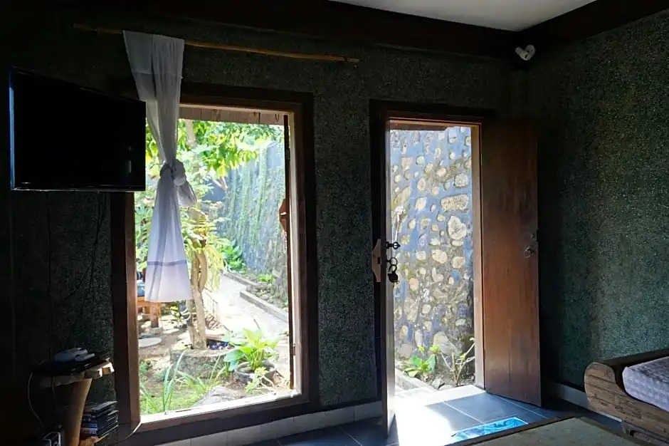 Sasak Lebung Home