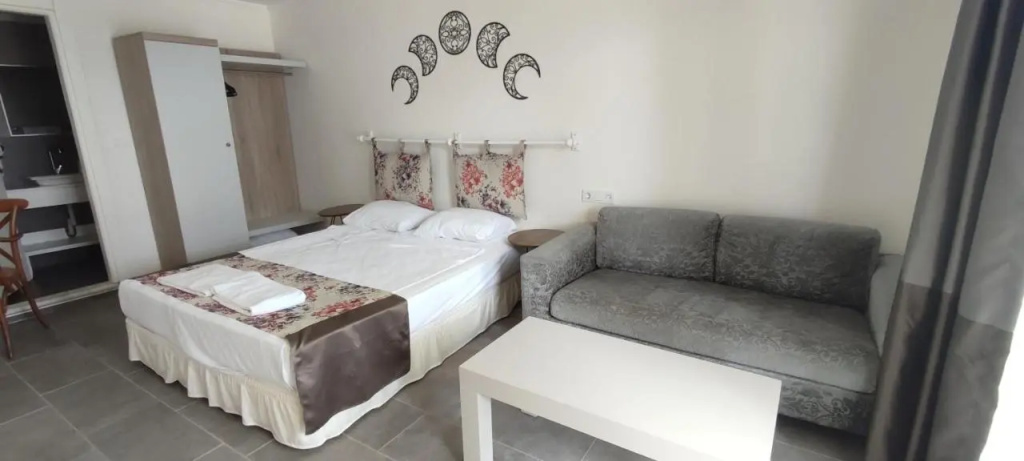 Club Marakesh Beach Hotel