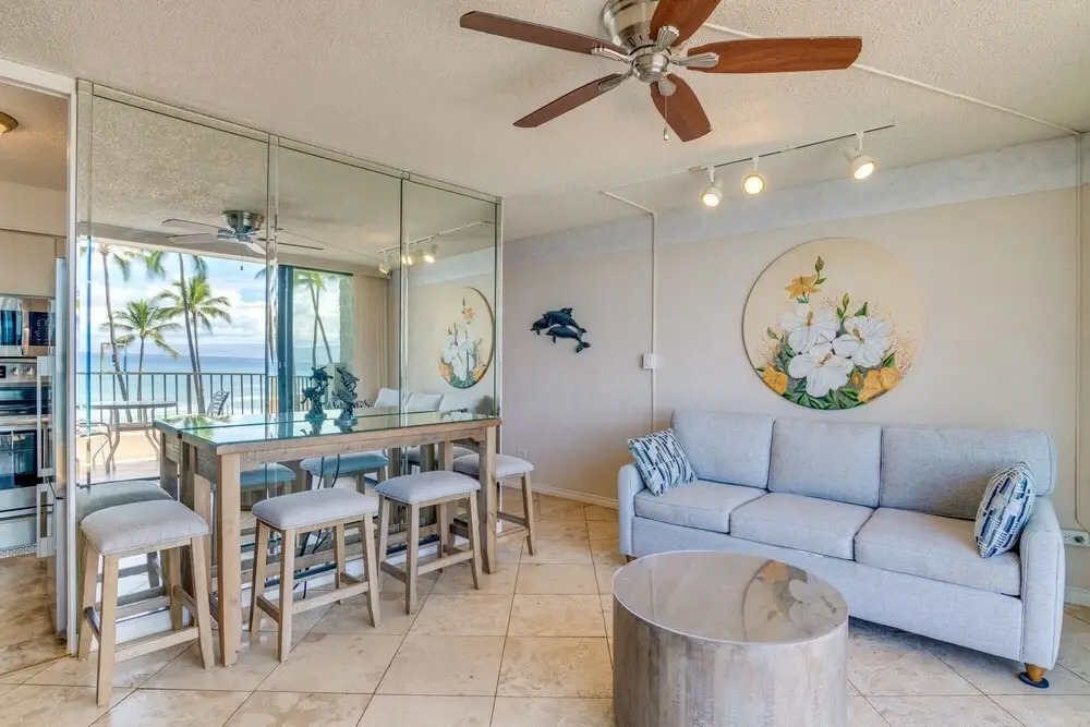Maui Penthouse Paki Maui #409 1 Bedroom Condo by Redawning