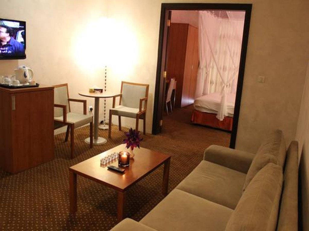 Al Fanar Hotel Image 1