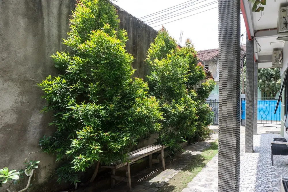 RedDoorz at Penginapan Hello Pacitan