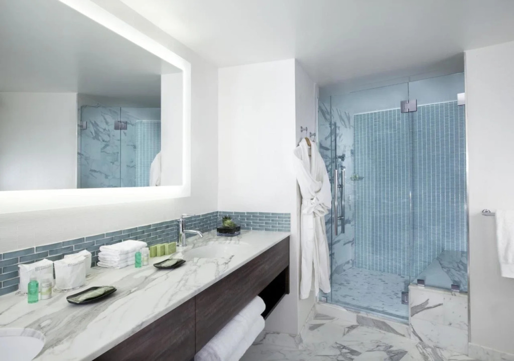 The Westin Bonaventure Hotel & Suites, Los Angeles