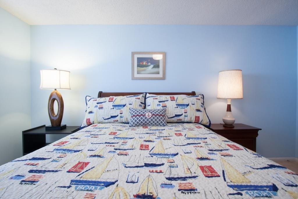 Turtle Cove 4 Br home by RedAwning