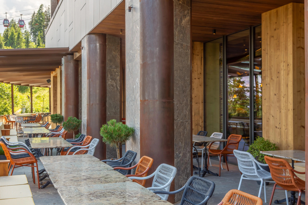 Radisson Blu Hotel, Sinaia Cota 1400