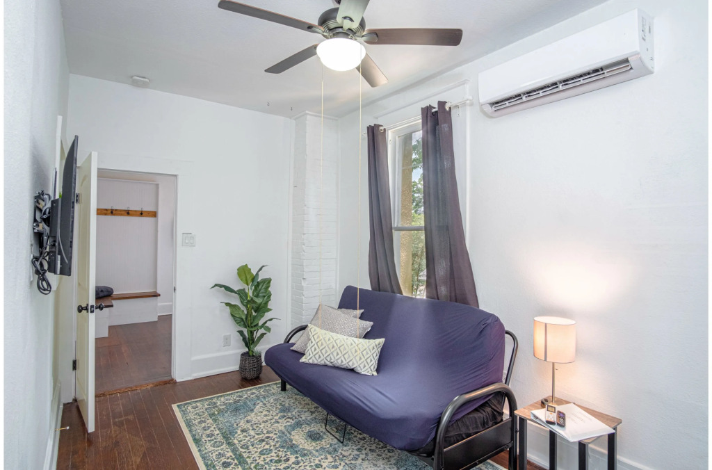 Embrace Tranquility 1br/1ba Near Downtown