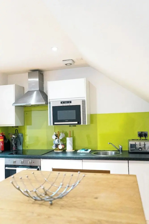 JOIVY Adorable Flat Near Fountain Park W/ Parking