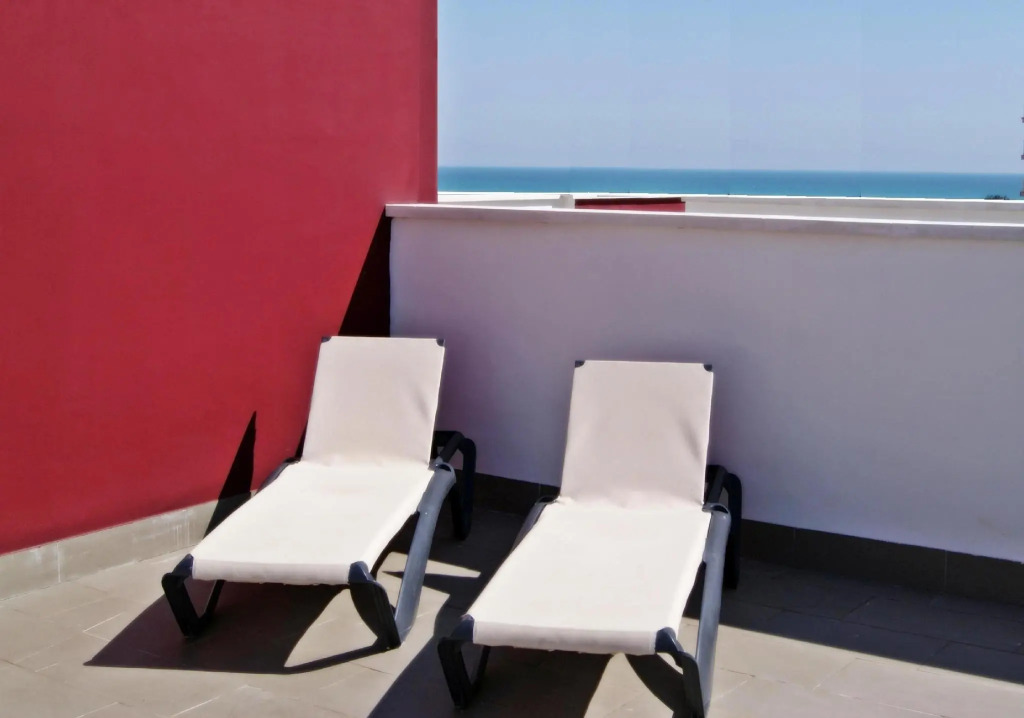 Agora Apartamentos La Volta